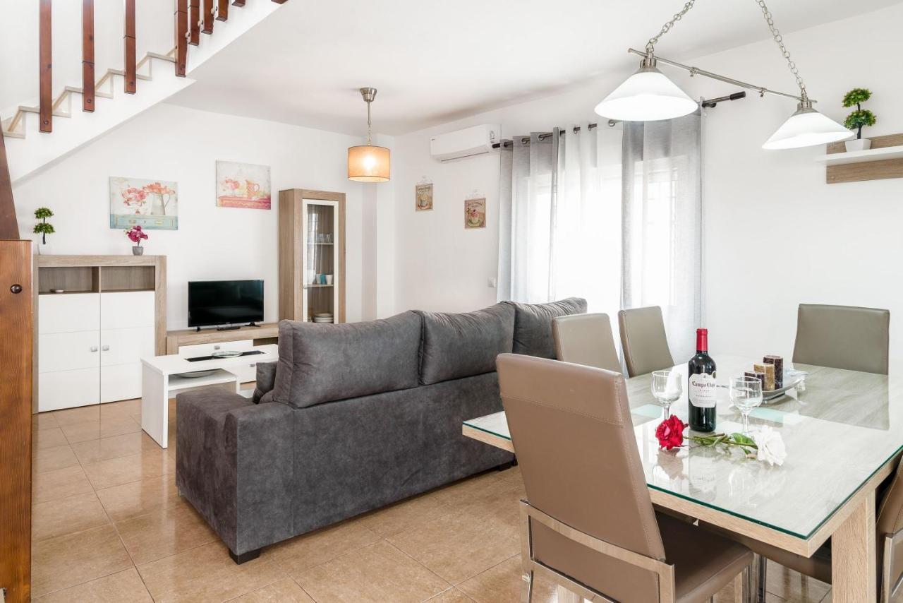 Casa Familiar La Lobita 2 Holiday home *
